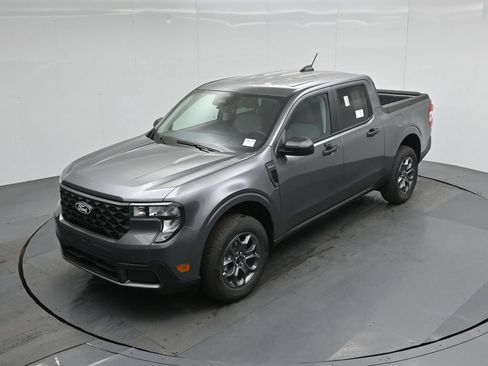 New 2026 Ford Maverick XLT FWD image 32