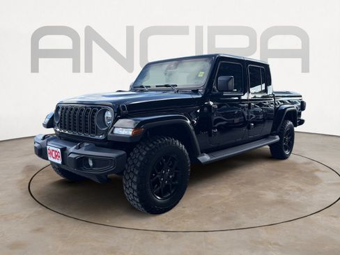 Used 2025 Jeep Gladiator Sport AWD/4WD image 7