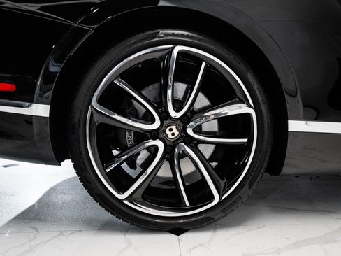 Certified 2020 Bentley Continental GT V8 AWD/4WD image 16