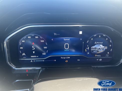 Used 2022 Chevrolet Silverado 1500 LT AWD/4WD image 8