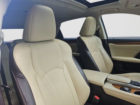 Used 2018 Lexus RX 350 FWD w/ Premium Package image 16