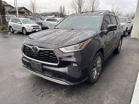 Certified 2020 Toyota Highlander Platinum image 4