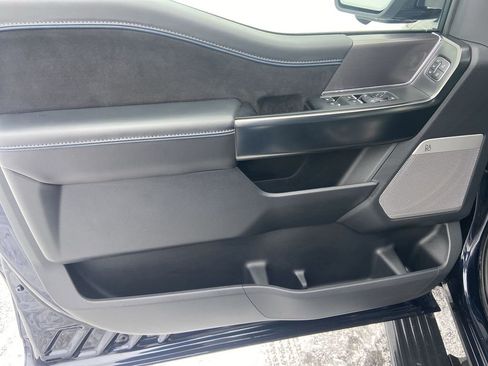 Used 2024 Ford F150 Platinum image 22