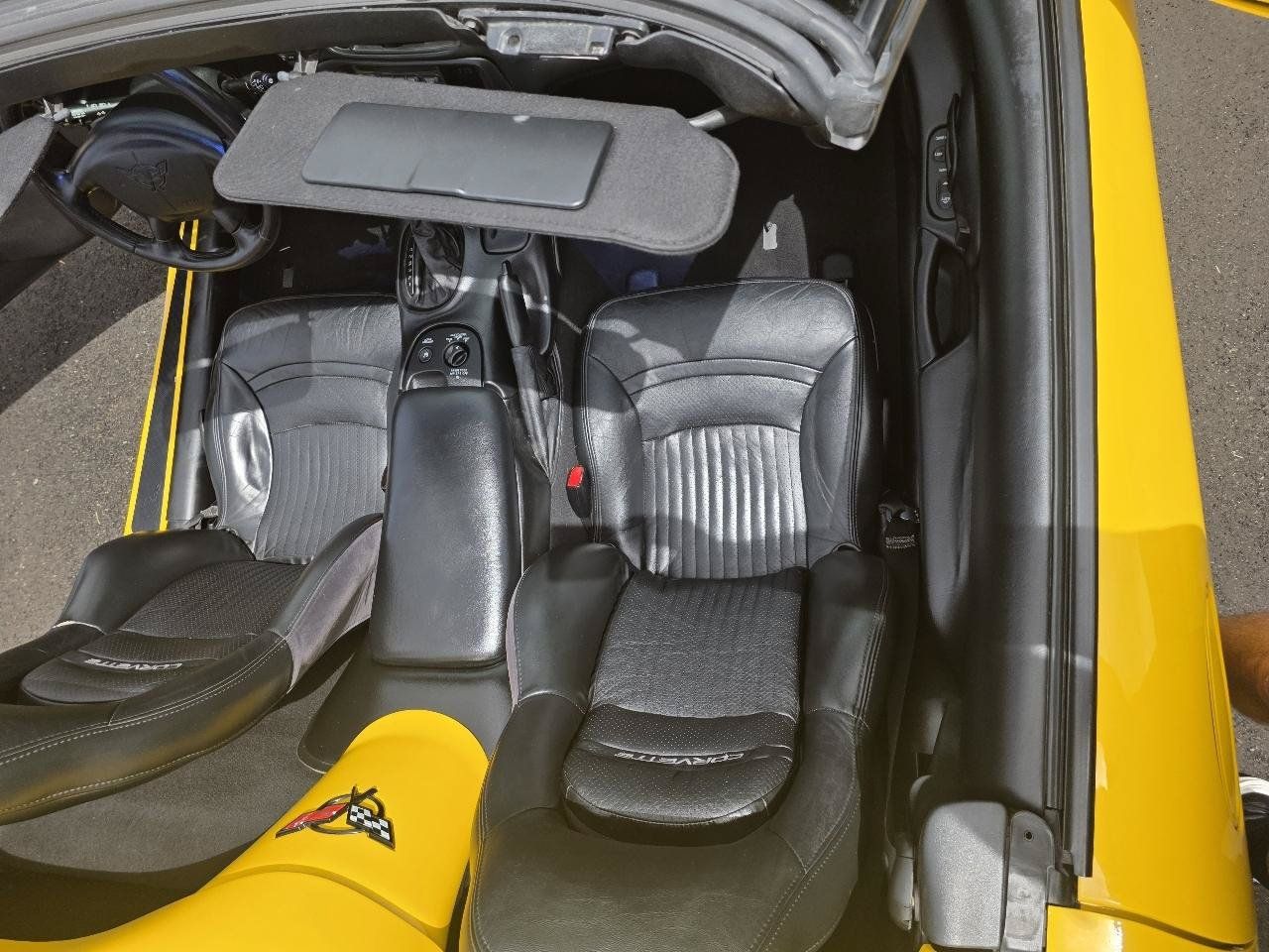 Used 2002 Chevrolet Corvette Convertible w/ Preferred Equipment Group2 RWD image 24