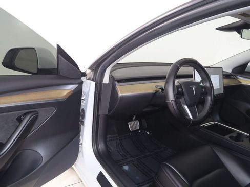 Used 2021 Tesla Model 3 Standard Range Plus RWD image 47
