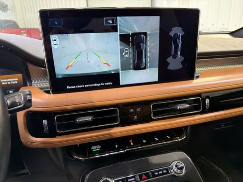 Used 2022 Lincoln Nautilus Black Label image 18