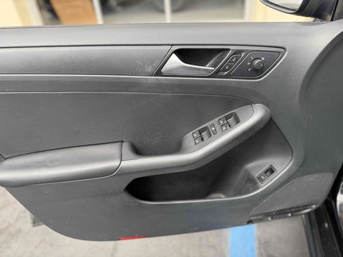 Used 2014 Volkswagen Jetta S FWD image 17