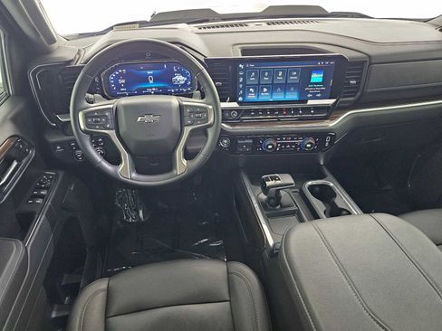 Used 2024 Chevrolet Silverado 1500 LT Trail Boss w/ LT Trail Boss Premium Package image 17