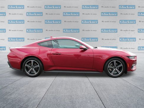 Used 2025 Ford Mustang Coupe image 4