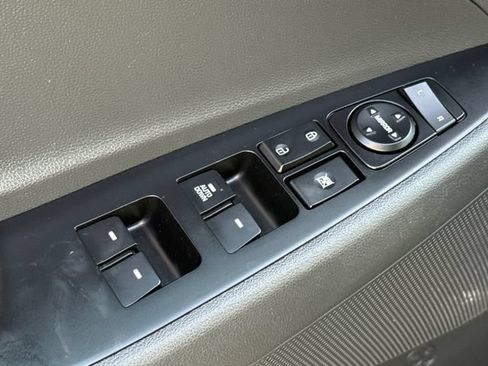 Used 2020 Hyundai Tucson SE FWD image 19