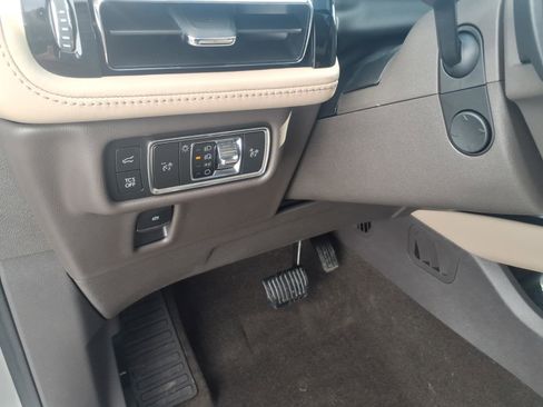 Certified 2022 Lincoln Nautilus Reserve w/ Equipment Group 201A image 13