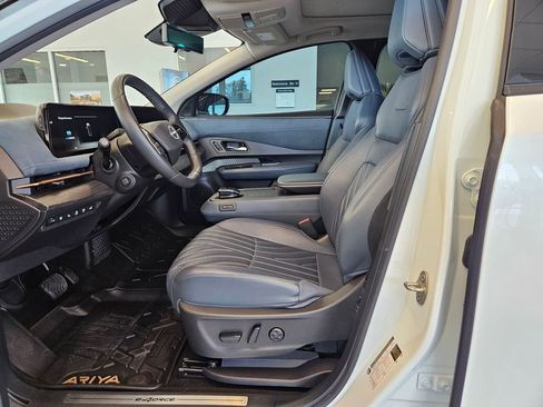 Used 2023 Nissan Ariya image 14