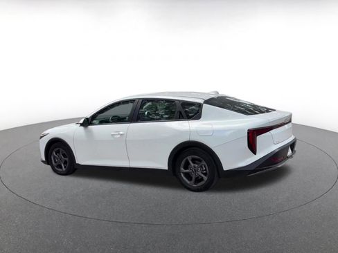 Used 2025 Kia K4 FWD image 10