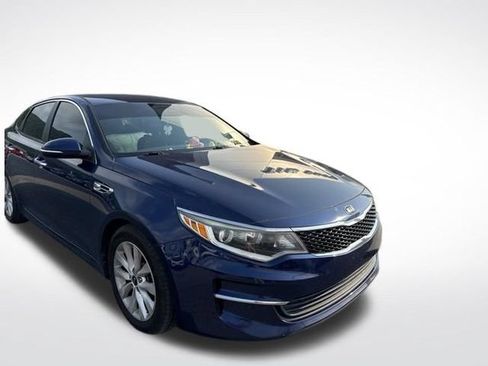 Used 2017 Kia Optima LX FWD image 5