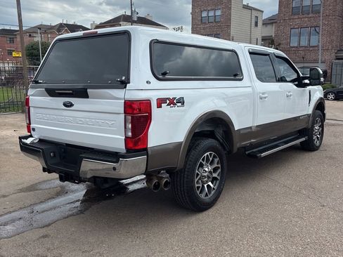 Used 2020 Ford F250 Lariat w/ Lariat Ultimate Package AWD/4WD image 3