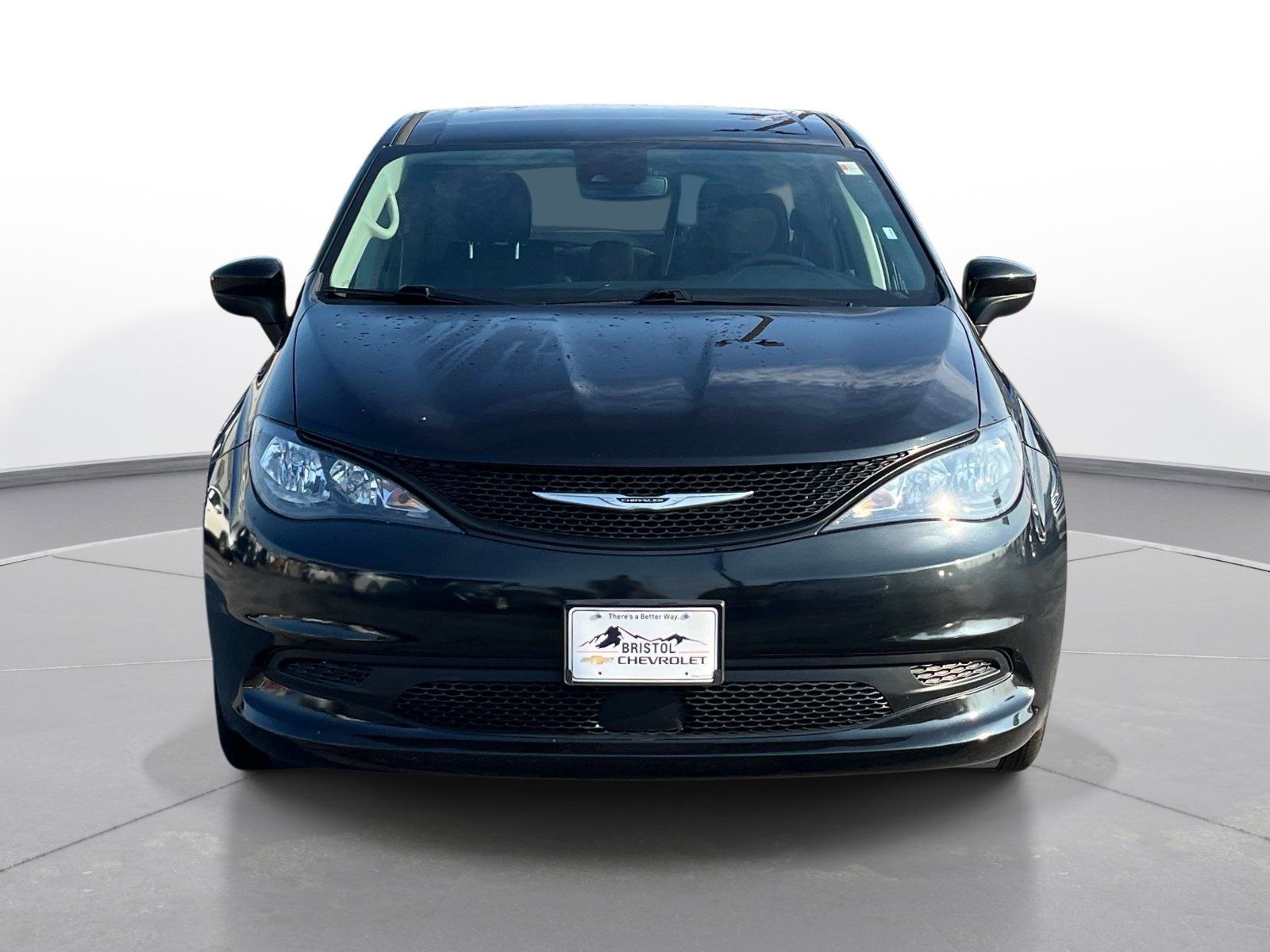 Used 2023 Chrysler Voyager LX FWD image 10