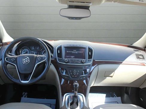 Used 2016 Buick Regal Premium image 23