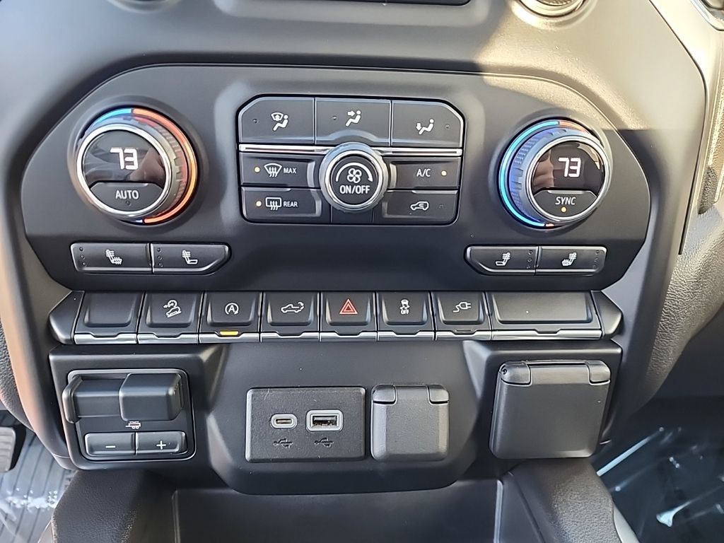 Used 2021 Chevrolet Silverado 1500 LT Trail Boss w/ Convenience Package II AWD/4WD image 20