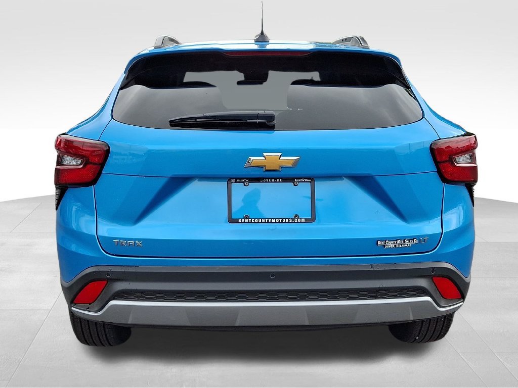 Used 2026 Chevrolet Trax LT w/ Driver Confidence Package FWD image 5