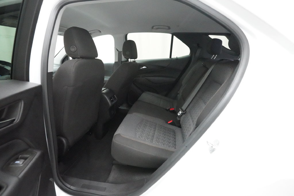 Used 2024 Chevrolet Equinox LT AWD/4WD image 16