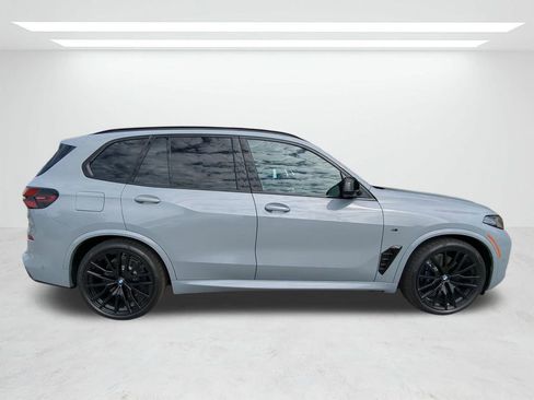New 2026 BMW X5 M60i image 3