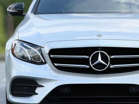 Used 2019 Mercedes-Benz E 300 4MATIC image 14
