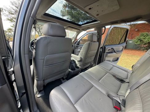 Used 2004 Toyota Sequoia Limited image 24