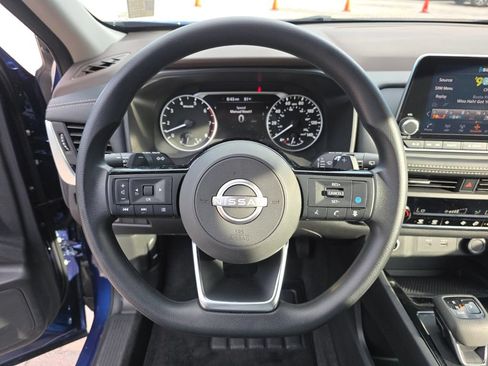 Used 2023 Nissan Rogue SV FWD image 29