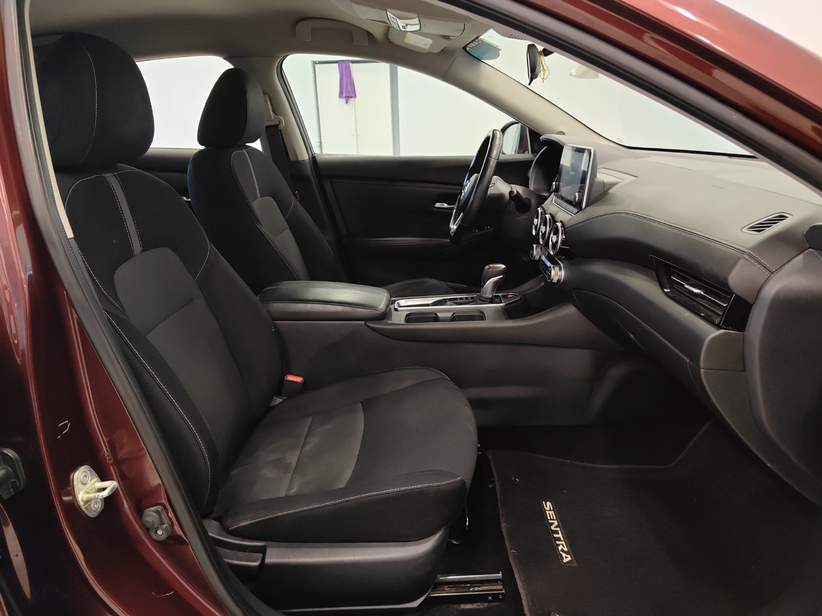 Used 2020 Nissan Sentra SV FWD image 17