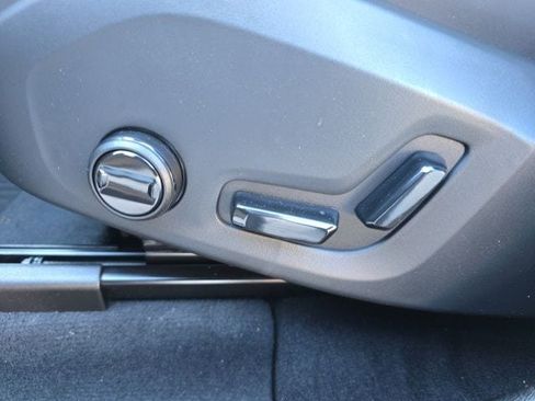 New 2026 Volvo XC60 B5 Plus w/ Climate Package image 26