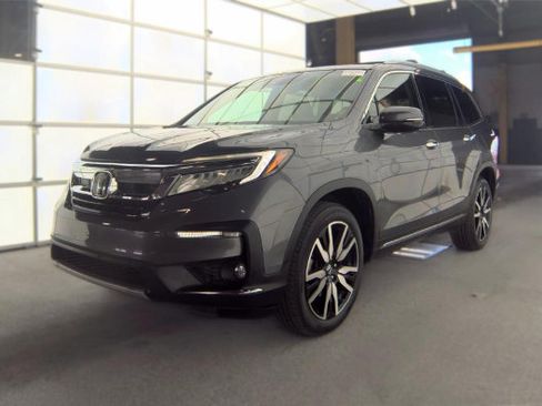 Used 2020 Honda Pilot Elite image 3