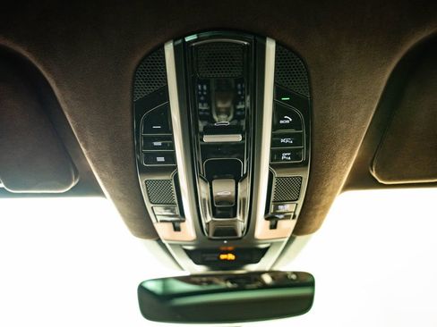 Certified 2021 Porsche Cayenne Turbo AWD/4WD image 56