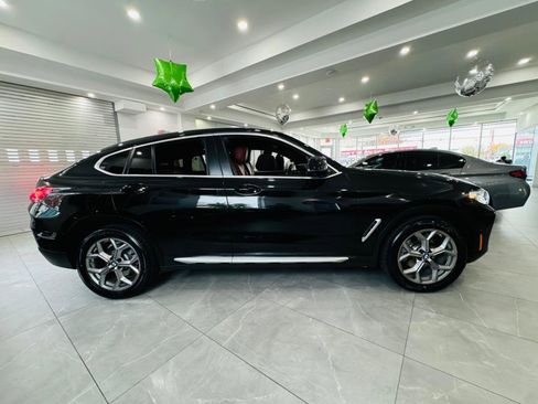 Used 2023 BMW X4 xDrive30i w/ Premium Package image 11