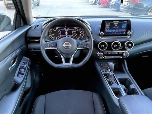 Used 2025 Nissan Sentra SV image 5