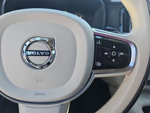Used 2019 Volvo S90 T6 Momentum image 13