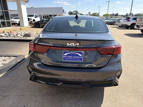 Used 2024 Kia Forte GT-Line w/ GT-Line Premium Package image 27