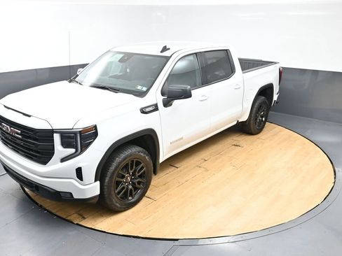 Used 2026 GMC Sierra 1500 Elevation AWD/4WD image 4