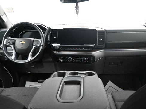 Used 2023 Chevrolet Silverado 1500 LT image 12