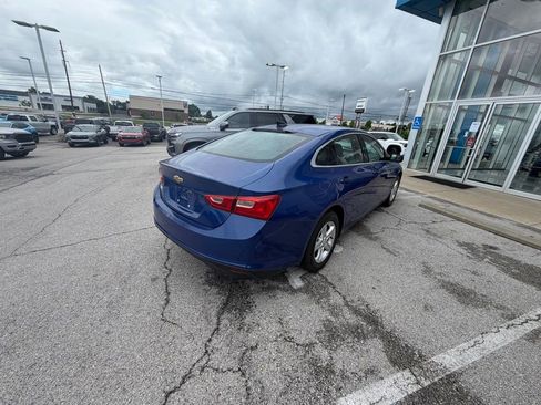 Used 2023 Chevrolet Malibu LS FWD image 5