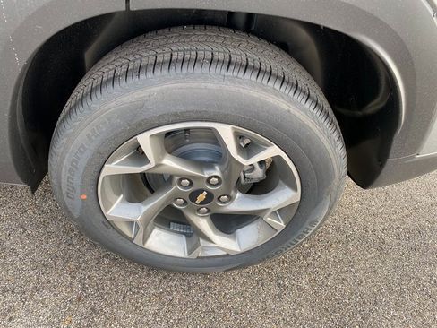 New 2026 Chevrolet Trax LT w/ Driver Confidence Package image 9