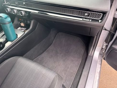 Used 2022 Honda Civic EX image 8