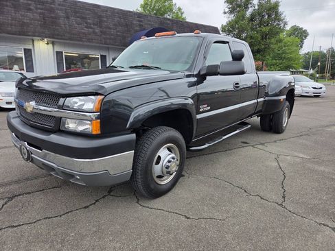 Used 2004 Chevrolet Silverado 3500 2WD Extended Cab w/ Heavy-Duty Power Package image 6