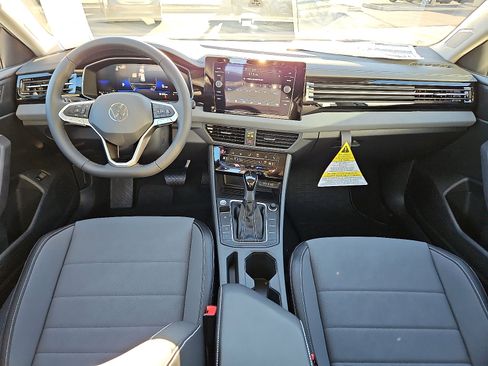 New 2026 Volkswagen Jetta SE image 7