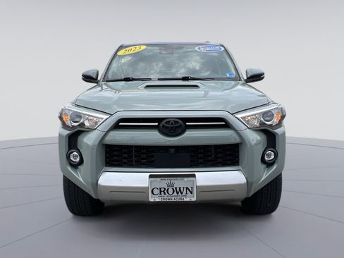 Used 2023 Toyota 4Runner TRD Off-Road Premium w/ Off Road Premium Plus Package AWD/4WD image 12