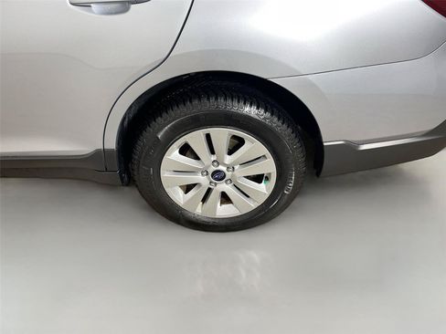 Used 2019 Subaru Outback 2.5i Premium AWD/4WD image 28