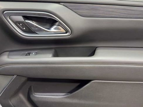 Used 2021 GMC Yukon SLT w/ SLT Luxury Plus Package image 17