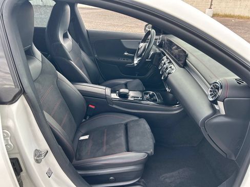 Used 2023 Mercedes-Benz CLA 250 w/ AMG Line image 10
