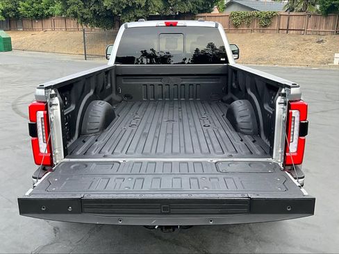 Used 2024 Ford F450 Limited w/ FX4 Off-Road Package AWD/4WD image 38