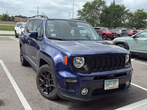 Used 2020 Jeep Renegade Altitude FWD image 7