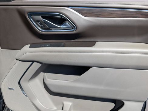 Used 2021 Chevrolet Tahoe Z71 w/ Rear Media and Nav Package image 41